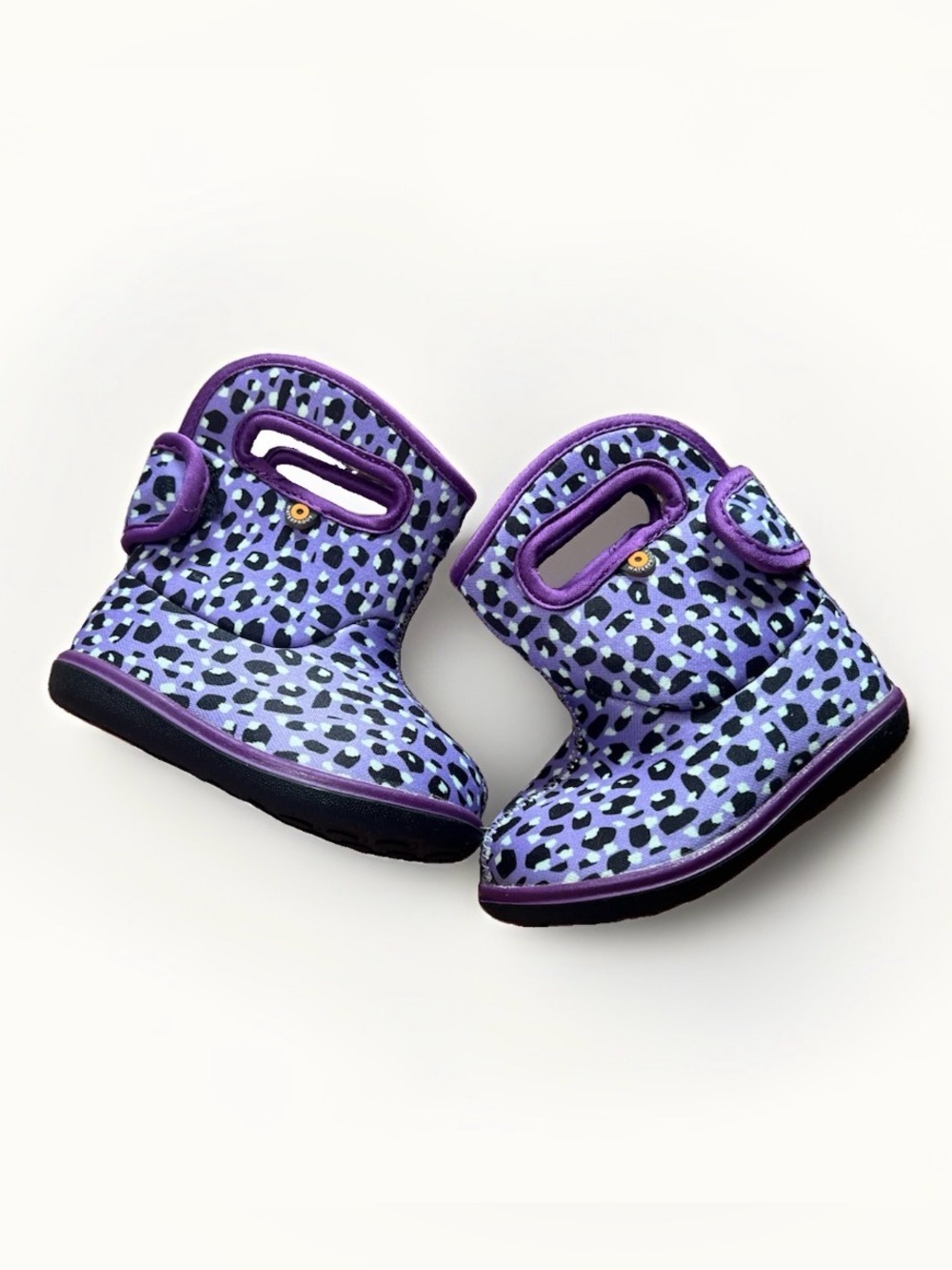 BOGS purple leopard print size baby 4 warm boots